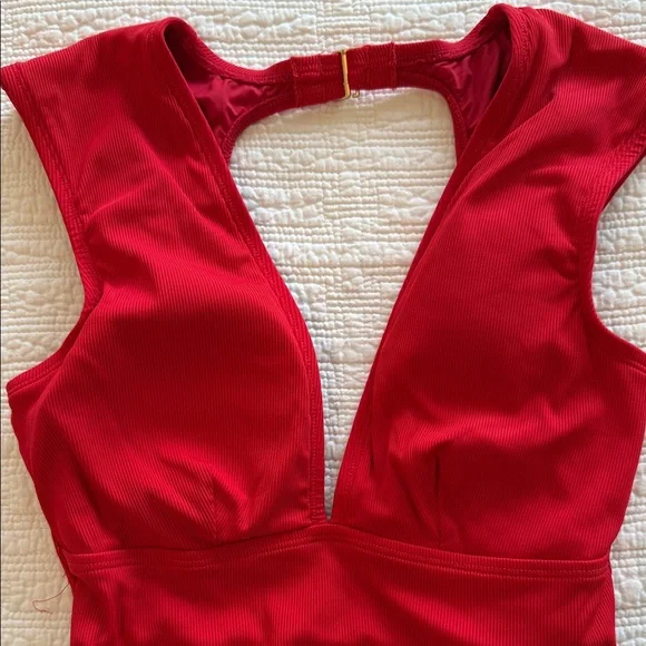Jantzen Red Women's One Piece Swimsuit - Picture 2 of 5
